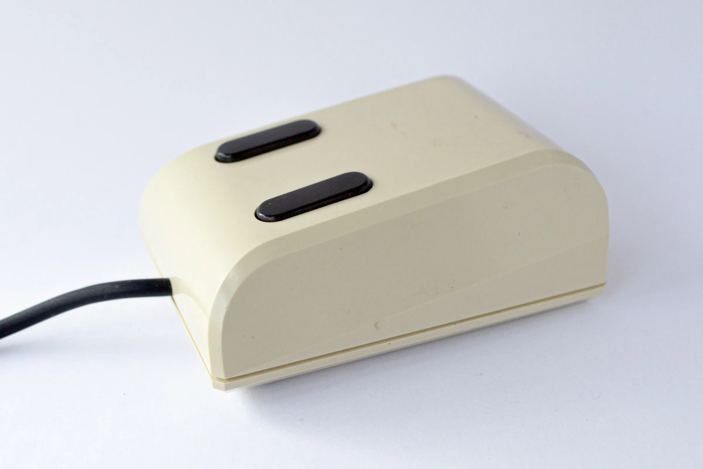 Acorn BBC Master 512 Mouse — view 1