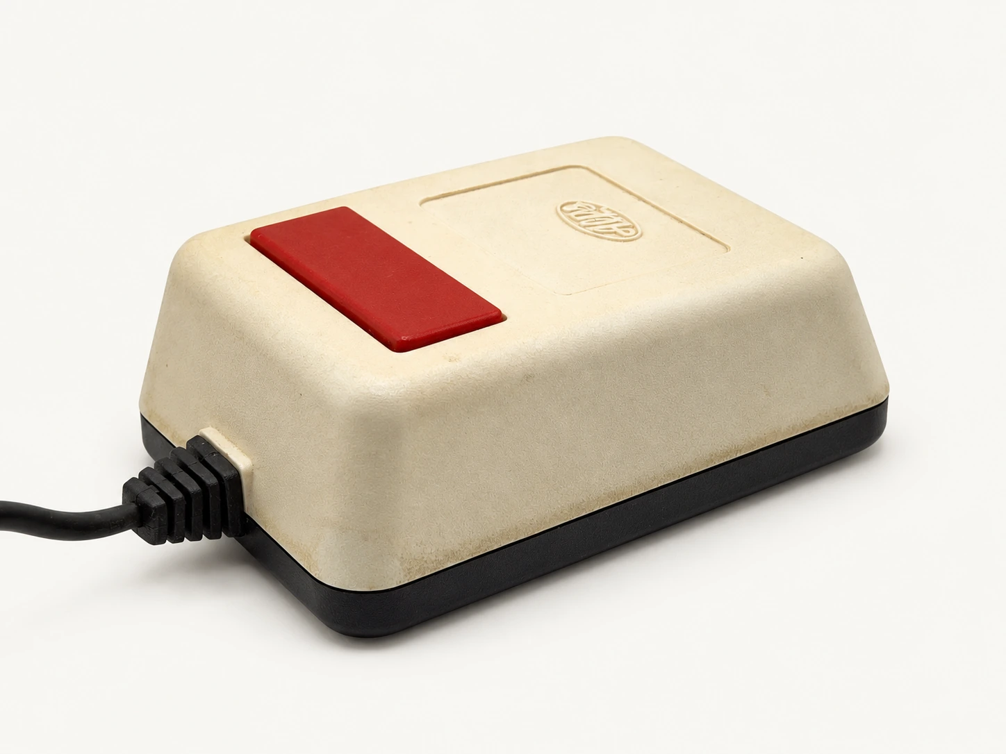 Alps Mouse (pre Tandy Color) — view 1