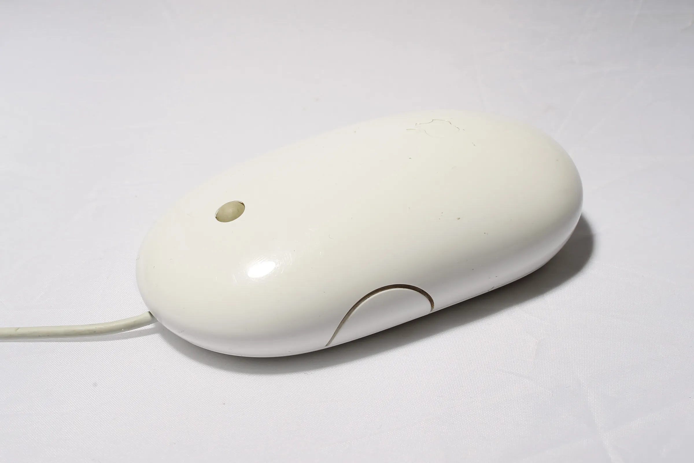Apple The Mighty Mouse (A1152) — view 1