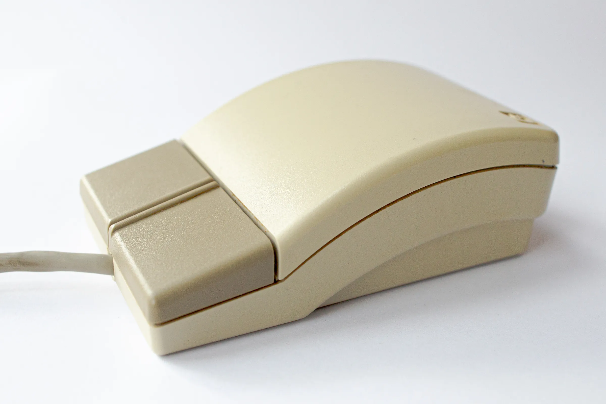 Commodore C01764 Pregnant Mouse — view 1