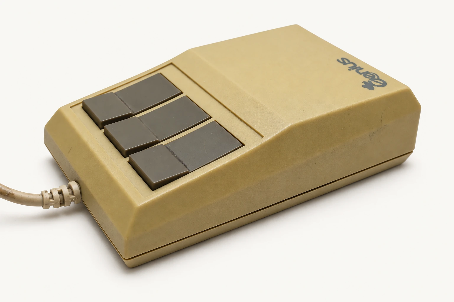 Genius GM-6 — ракурс 1