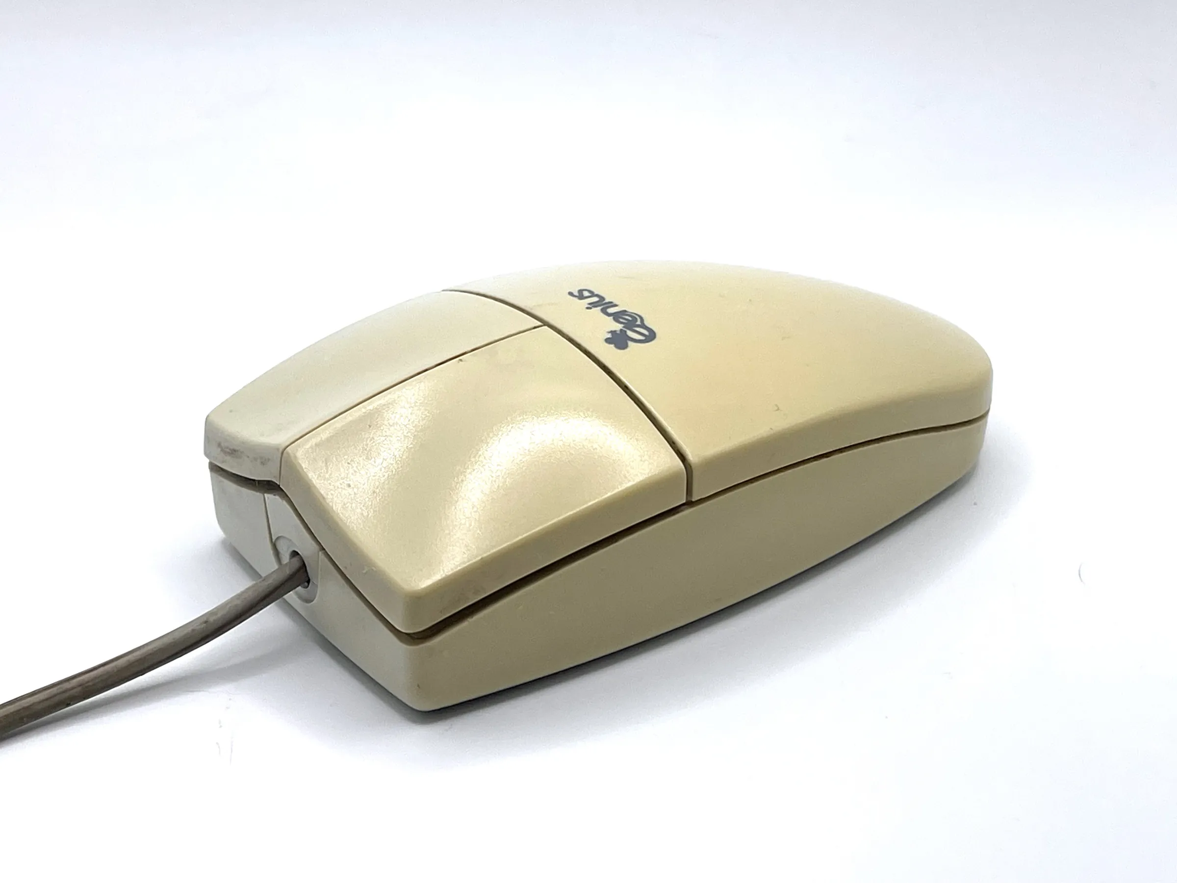 Genius Mouse Dear — ракурс 1