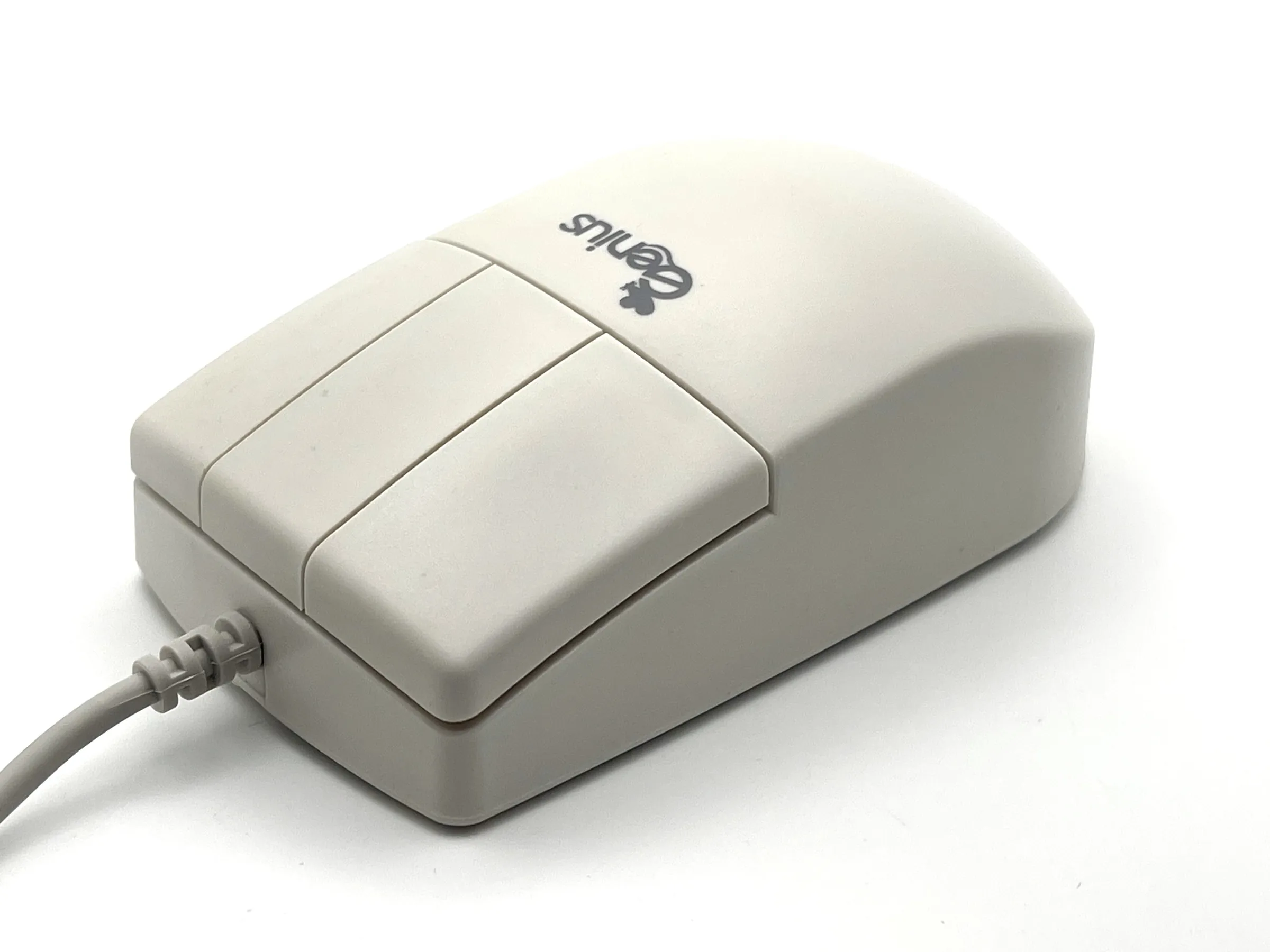 Genius MyMouse rev 1.2 (Terminator Optical Mouse) — view 1