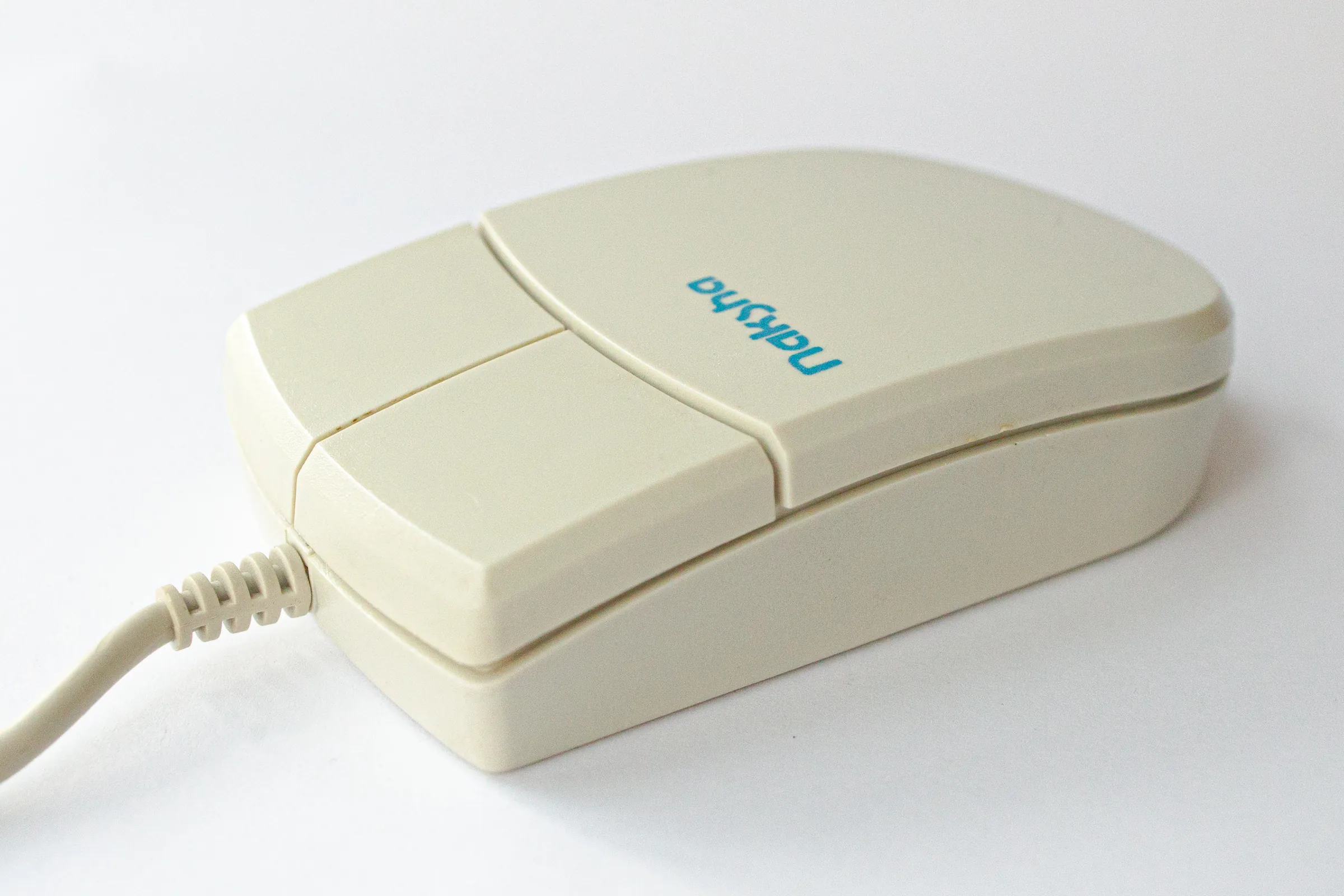 Naksha mouse — ракурс 1