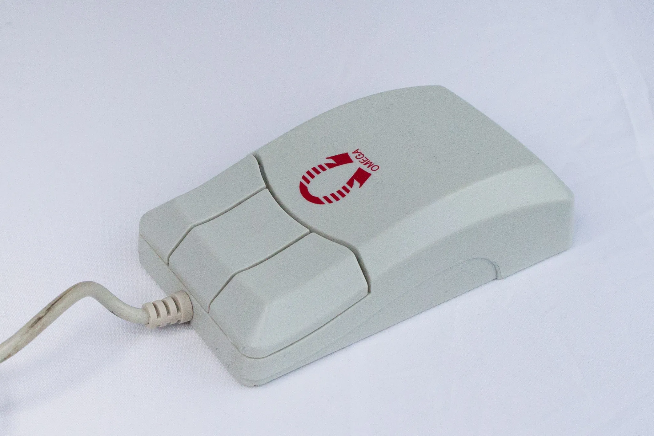 Omega mouse — view 1