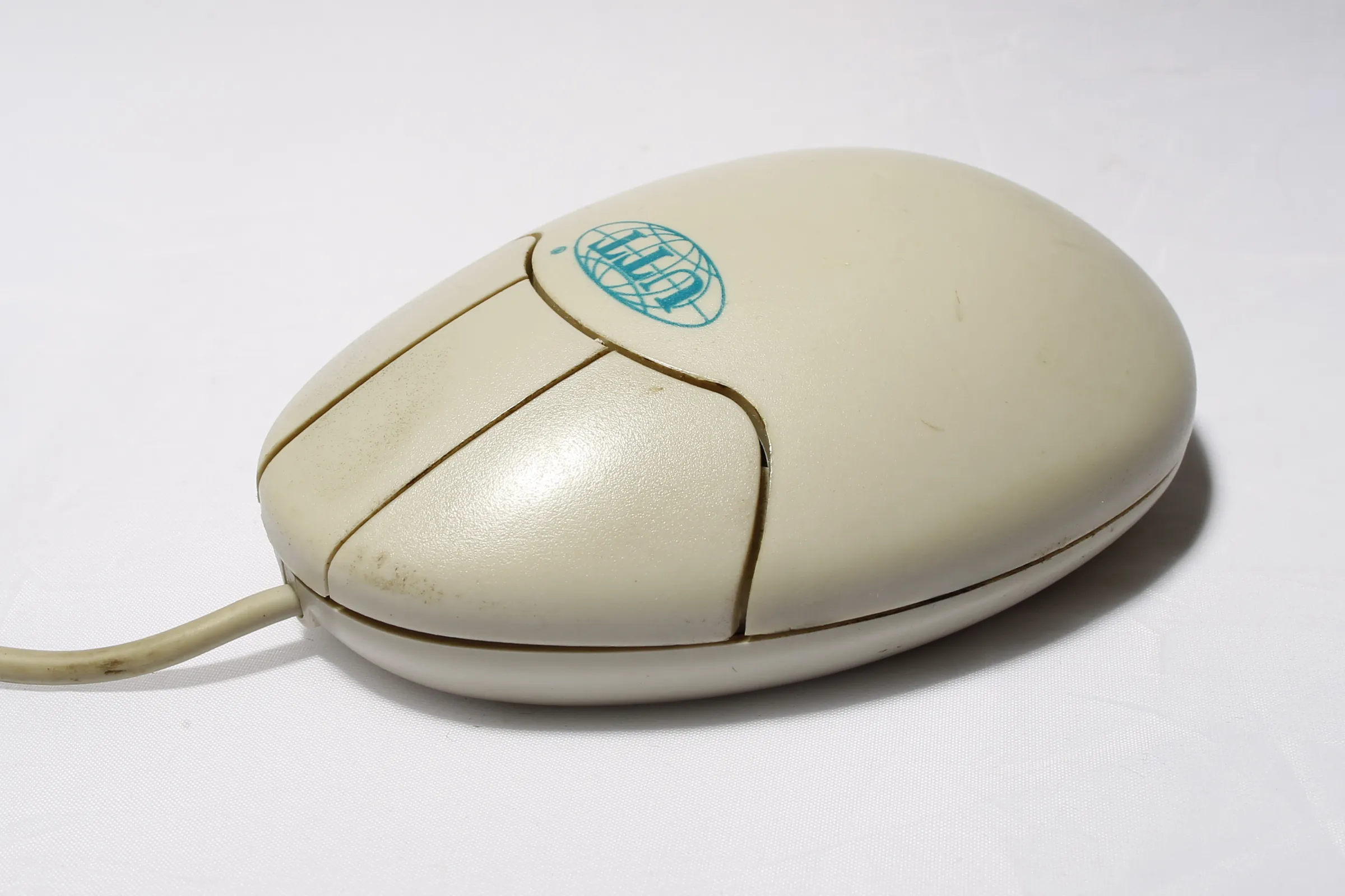 UTT GH1010 — view 1